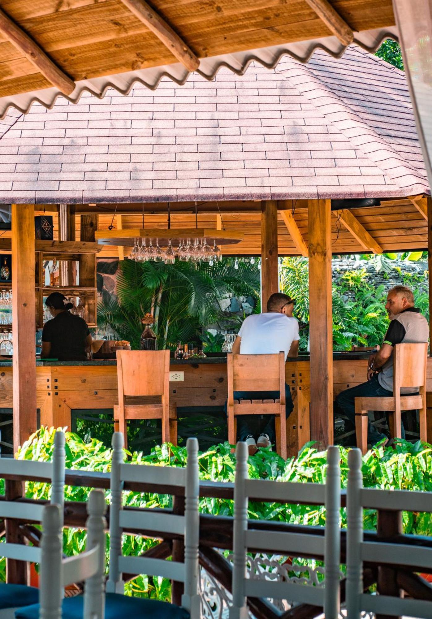 Guacamayos Hotel Bonao Eksteriør billede
